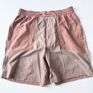 Lululemon Men's Step Back Jump Shorts mauve large
